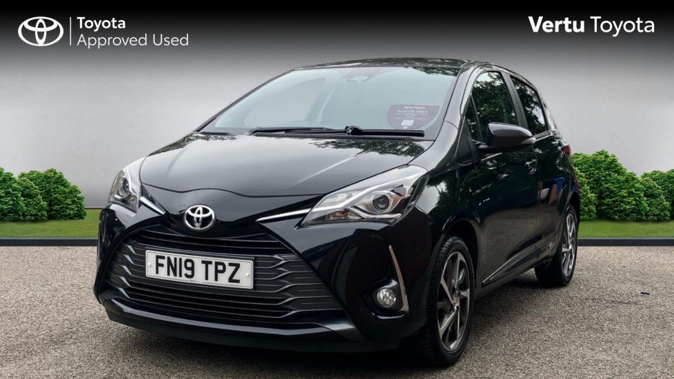 Toyota Yaris 1.5 VVT-i Y20 5dr [Bi-tone] Petrol Hatchback - Image 3