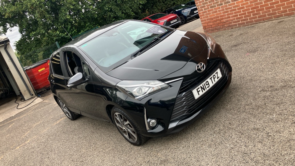 Toyota Yaris 1.5 VVT-i Y20 5dr [Bi-tone] Petrol Hatchback - Image 50