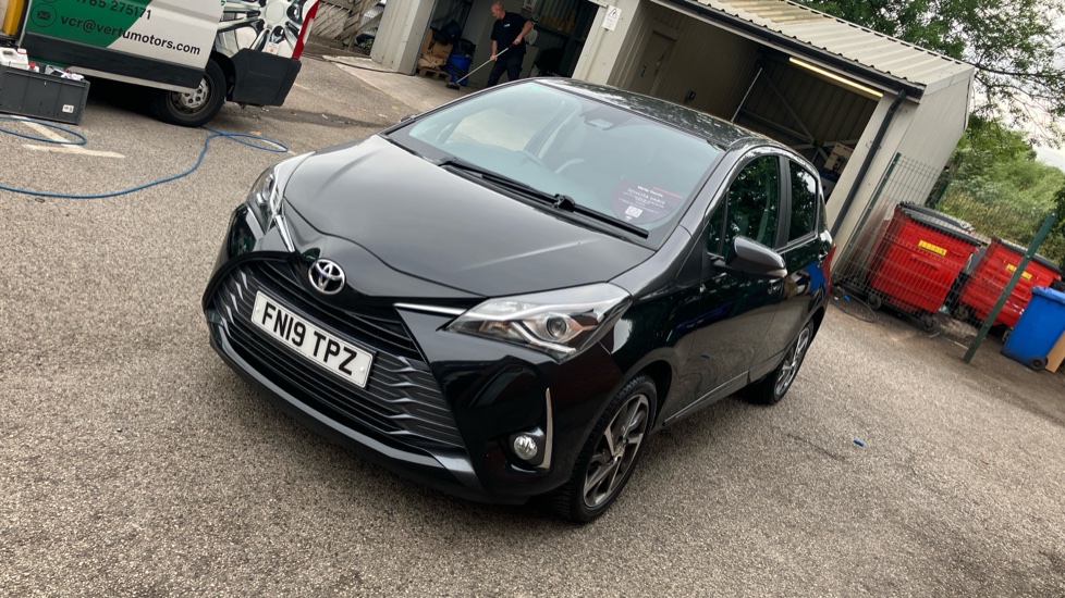Toyota Yaris 1.5 VVT-i Y20 5dr [Bi-tone] Petrol Hatchback - Image 51