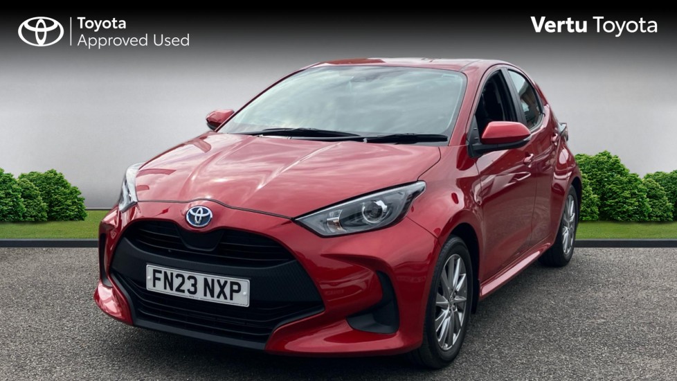 Toyota Yaris 1.5 Hybrid Icon 5dr CVT Hybrid Hatchback - Image 3
