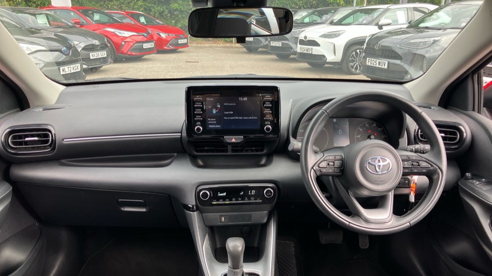 Toyota Yaris 1.5 Hybrid Icon 5dr CVT Hybrid Hatchback - Image 6