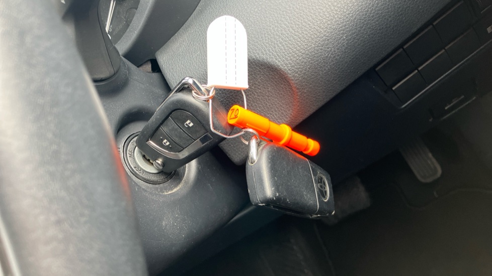 Toyota Yaris 1.5 Hybrid Icon 5dr CVT Hybrid Hatchback - Image 16