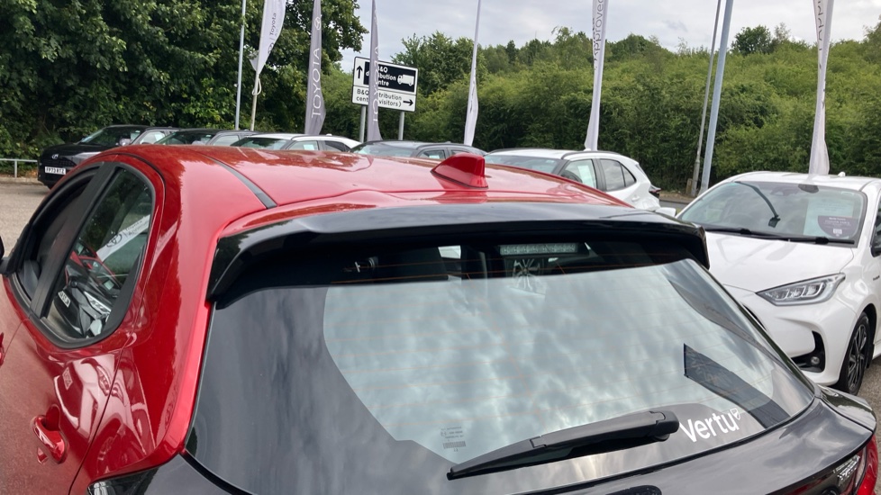 Toyota Yaris 1.5 Hybrid Icon 5dr CVT Hybrid Hatchback - Image 31