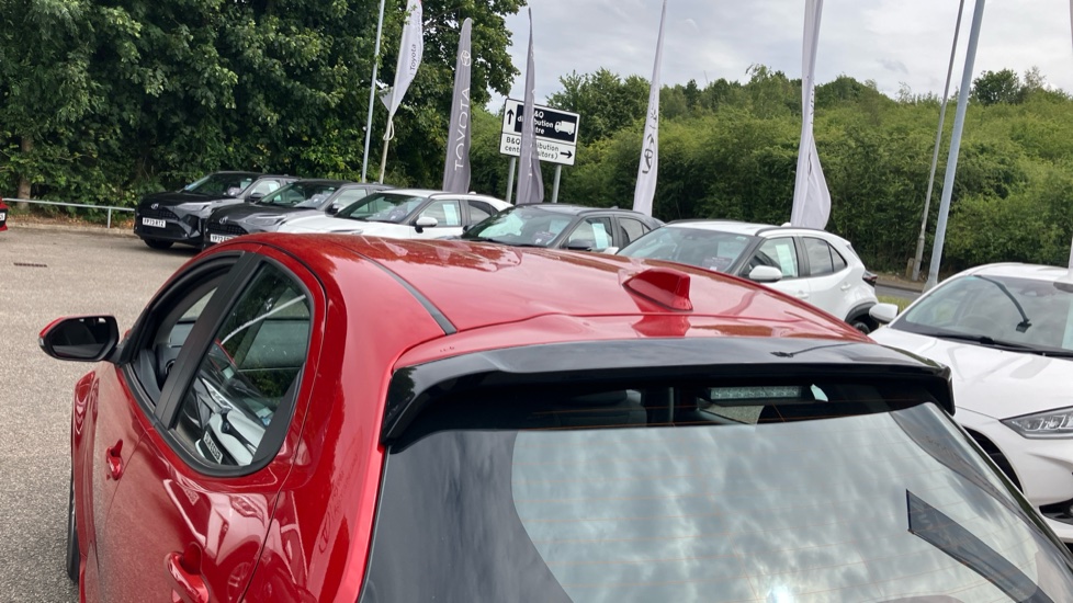 Toyota Yaris 1.5 Hybrid Icon 5dr CVT Hybrid Hatchback - Image 34