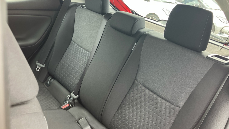 Toyota Yaris 1.5 Hybrid Icon 5dr CVT Hybrid Hatchback - Image 42
