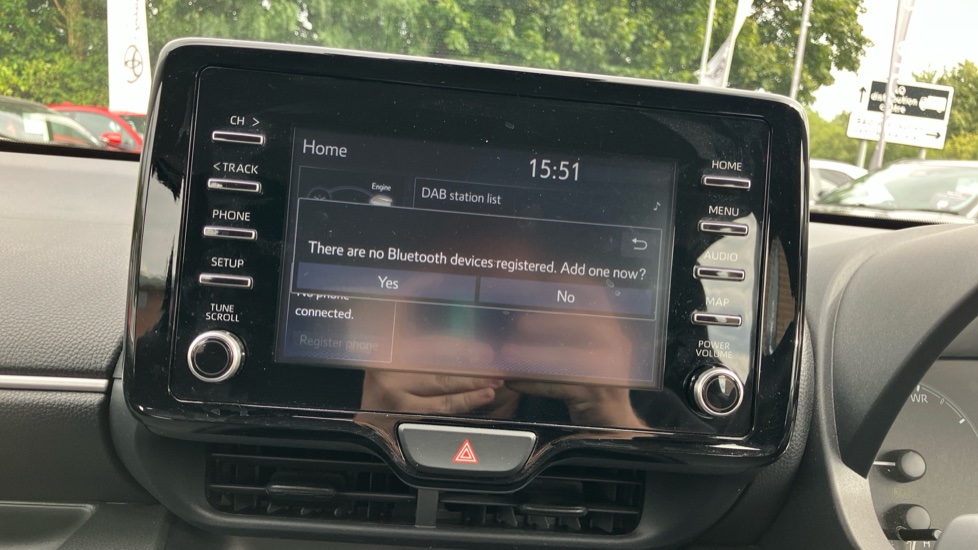 Toyota Yaris 1.5 Hybrid Icon 5dr CVT Hybrid Hatchback - Image 45