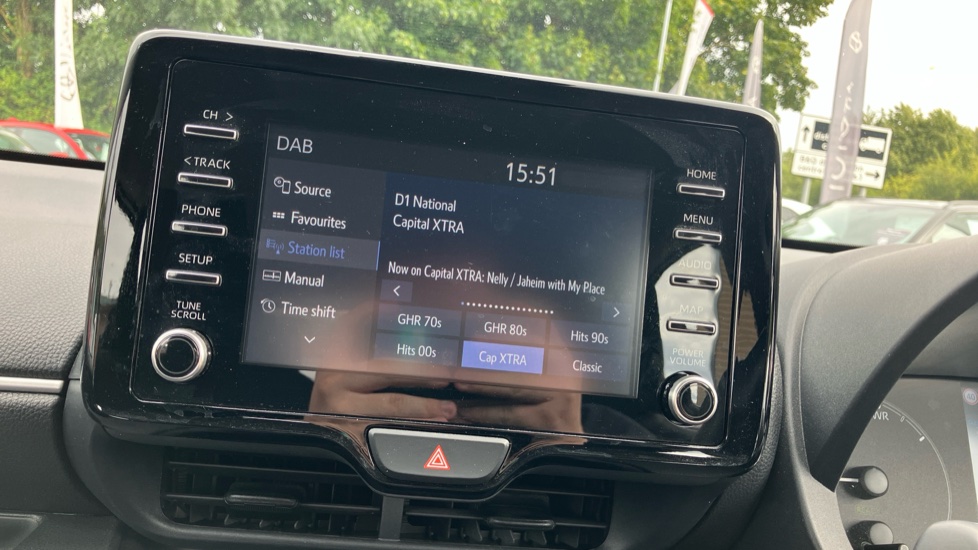 Toyota Yaris 1.5 Hybrid Icon 5dr CVT Hybrid Hatchback - Image 48