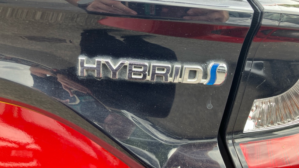 Toyota Yaris 1.5 Hybrid Icon 5dr CVT Hybrid Hatchback - Image 58