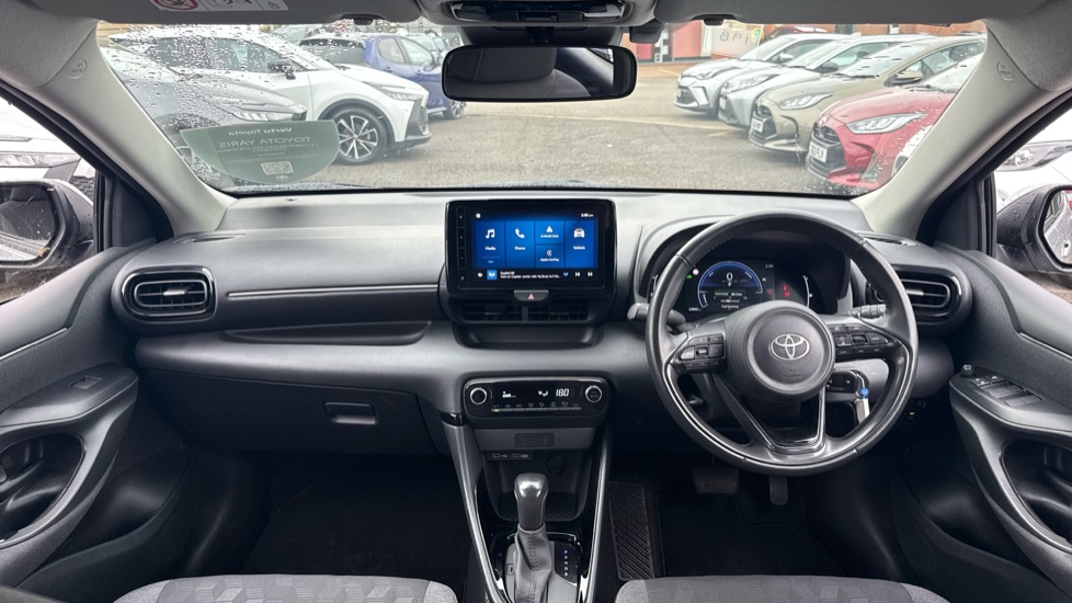 Toyota Yaris 1.5 Hybrid Design 5dr CVT Hybrid Hatchback - Image 6
