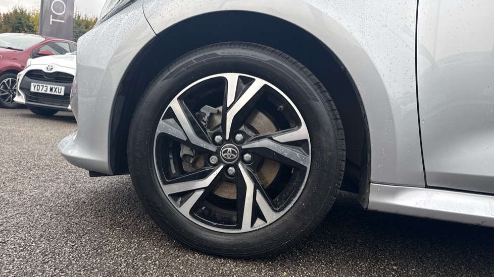 Toyota Yaris 1.5 Hybrid Design 5dr CVT Hybrid Hatchback - Image 25