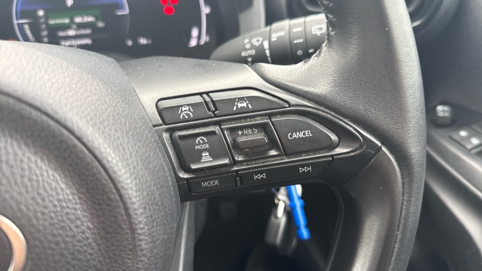 Toyota Yaris 1.5 Hybrid Design 5dr CVT Hybrid Hatchback - Image 32