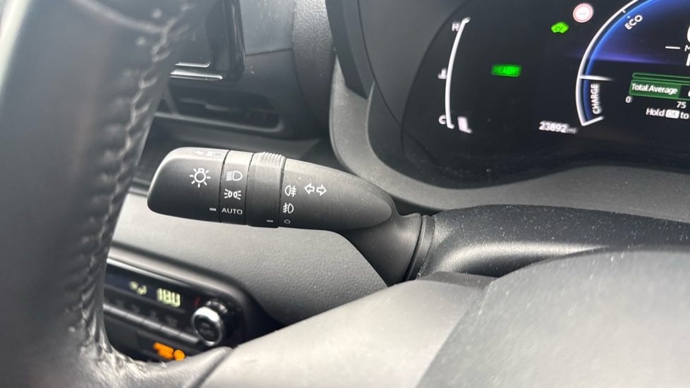 Toyota Yaris 1.5 Hybrid Design 5dr CVT Hybrid Hatchback - Image 35