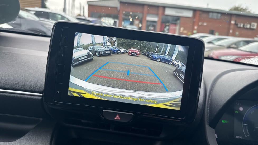 Toyota Yaris 1.5 Hybrid Design 5dr CVT Hybrid Hatchback - Image 48