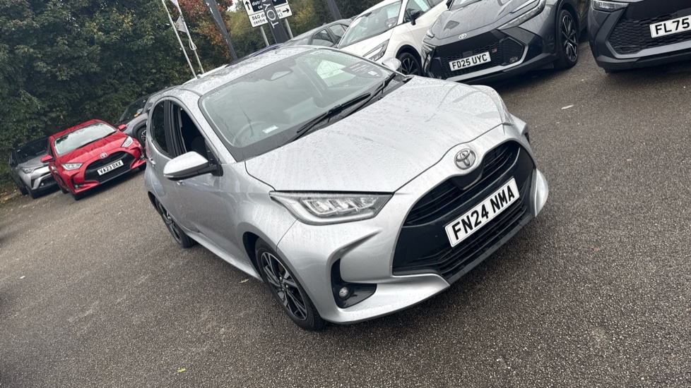 Toyota Yaris 1.5 Hybrid Design 5dr CVT Hybrid Hatchback - Image 49