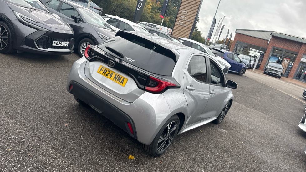 Toyota Yaris 1.5 Hybrid Design 5dr CVT Hybrid Hatchback - Image 52