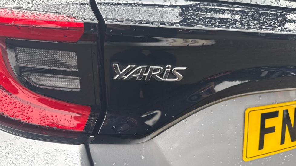 Toyota Yaris 1.5 Hybrid Design 5dr CVT Hybrid Hatchback - Image 56