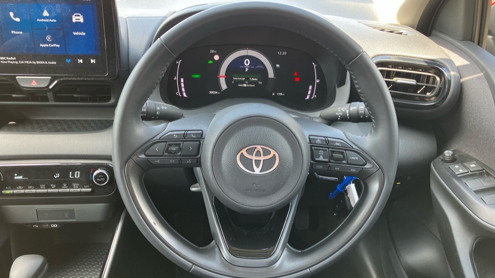 Toyota Yaris 1.5 Hybrid Design 5dr CVT Hybrid Hatchback - Image 10