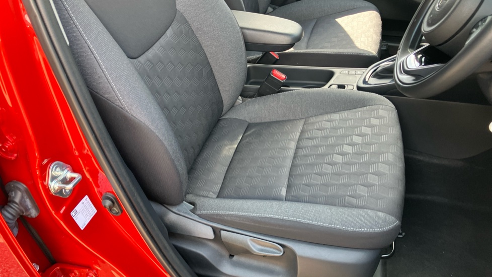 Toyota Yaris 1.5 Hybrid Design 5dr CVT Hybrid Hatchback - Image 17
