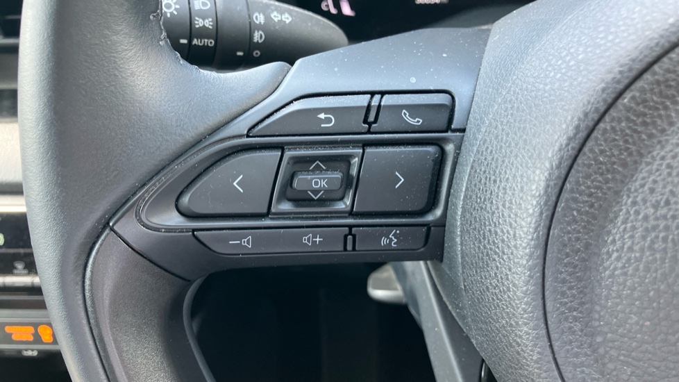 Toyota Yaris 1.5 Hybrid Design 5dr CVT Hybrid Hatchback - Image 41
