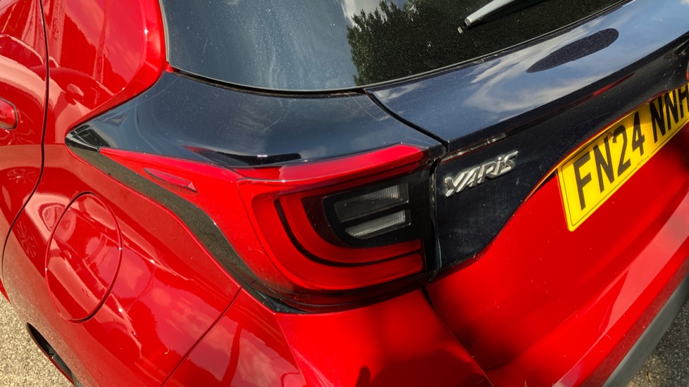 Toyota Yaris 1.5 Hybrid Design 5dr CVT Hybrid Hatchback - Image 43
