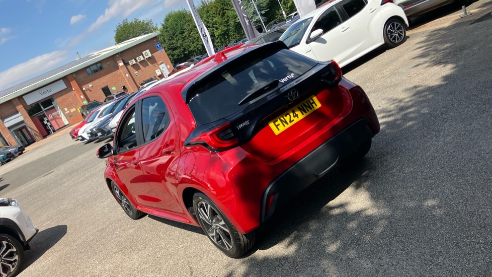 Toyota Yaris 1.5 Hybrid Design 5dr CVT Hybrid Hatchback - Image 52