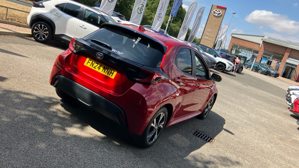 Toyota Yaris 1.5 Hybrid Design 5dr CVT Hybrid Hatchback - Image 53