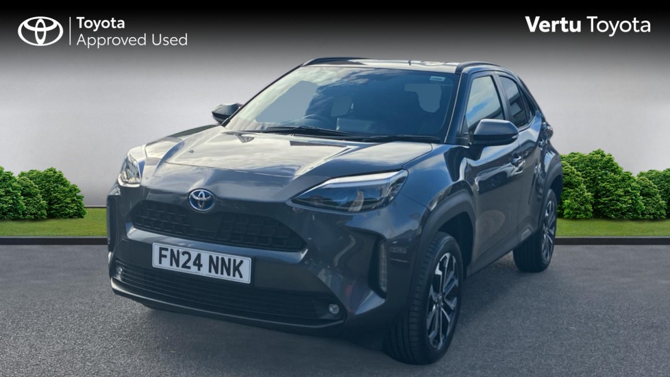 Toyota Yaris Cross 1.5 Hybrid Design 5dr CVT Hybrid Estate - Image 3