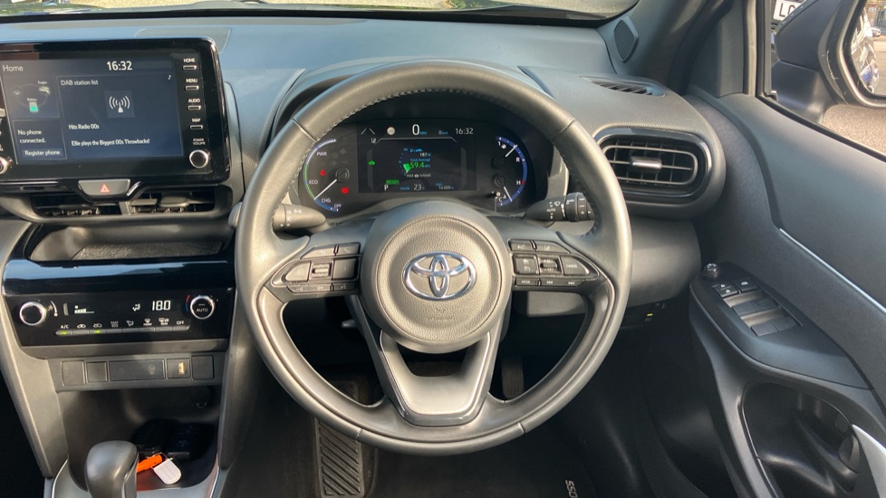 Toyota Yaris Cross 1.5 Hybrid Design 5dr CVT Hybrid Estate - Image 7