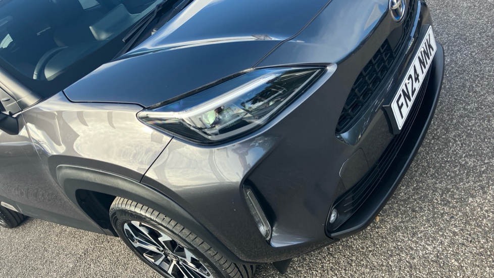 Toyota Yaris Cross 1.5 Hybrid Design 5dr CVT Hybrid Estate - Image 20
