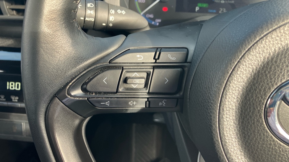 Toyota Yaris Cross 1.5 Hybrid Design 5dr CVT Hybrid Estate - Image 41
