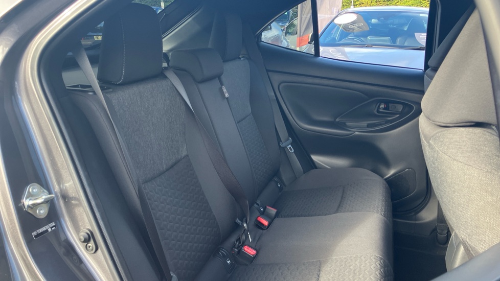 Toyota Yaris Cross 1.5 Hybrid Design 5dr CVT Hybrid Estate - Image 63