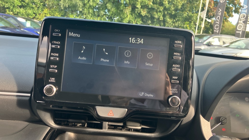 Toyota Yaris Cross 1.5 Hybrid Design 5dr CVT Hybrid Estate - Image 69