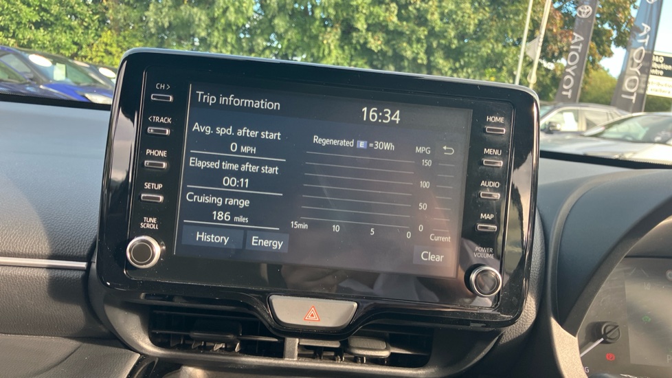Toyota Yaris Cross 1.5 Hybrid Design 5dr CVT Hybrid Estate - Image 70