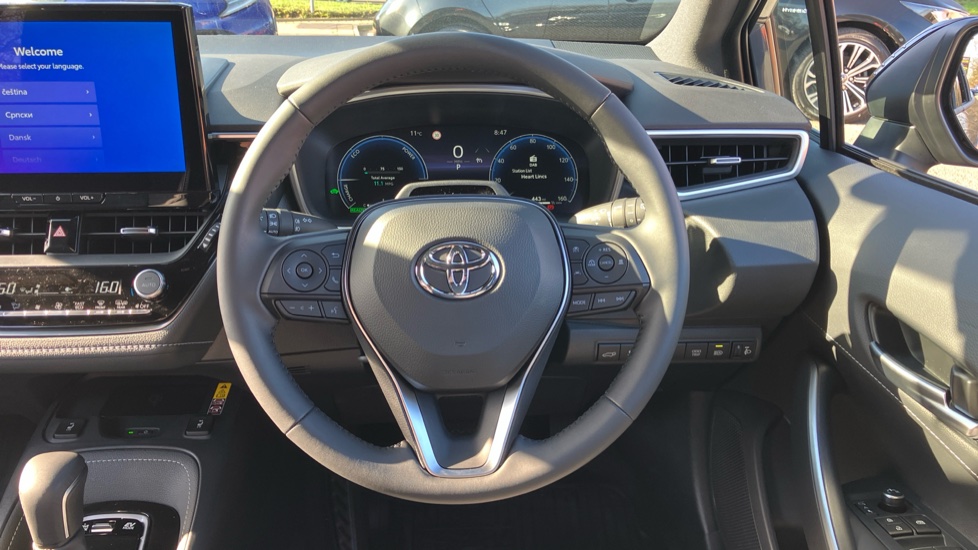 Toyota Corolla 1.8 Hybrid Design 5dr CVT Hybrid Estate - Image 6