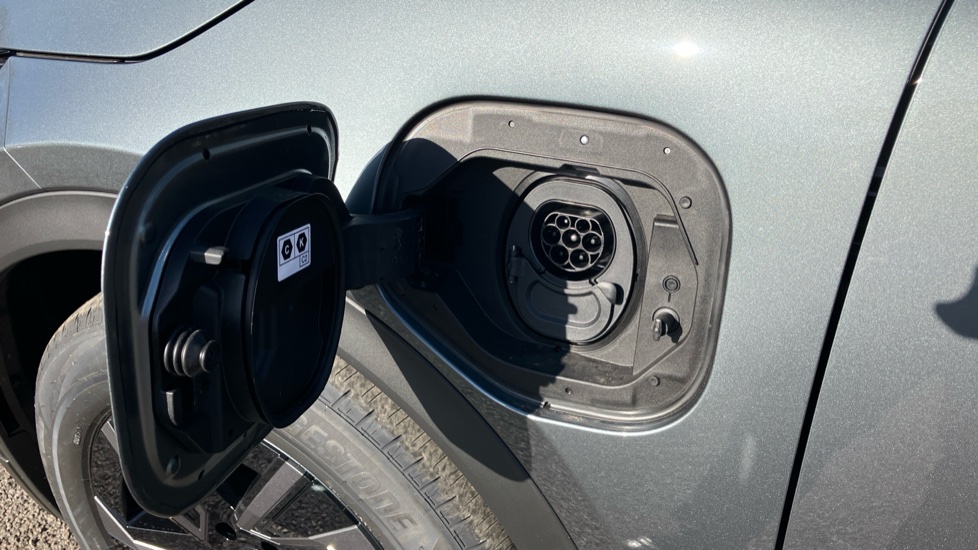 Toyota C-HR+ 165kW Design 77kWh 5dr Auto Electric Hatchback - Image 20