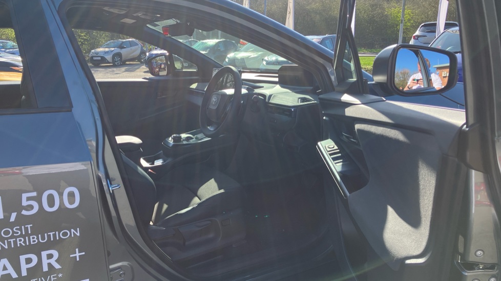 Toyota C-HR+ 165kW Design 77kWh 5dr Auto Electric Hatchback - Image 30