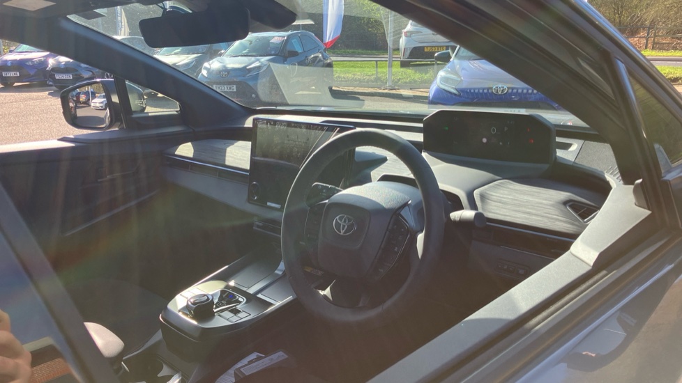 Toyota C-HR+ 165kW Design 77kWh 5dr Auto Electric Hatchback - Image 31