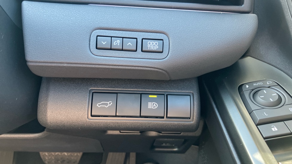 Toyota C-HR+ 165kW Design 77kWh 5dr Auto Electric Hatchback - Image 40