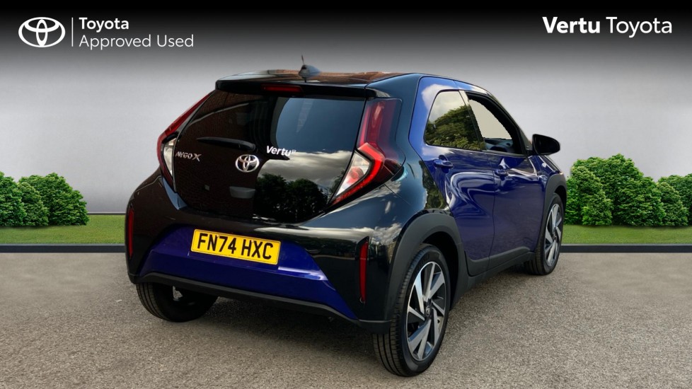 Toyota Aygo X 1.0 VVT-i Edge 5dr Petrol Hatchback - Image 2