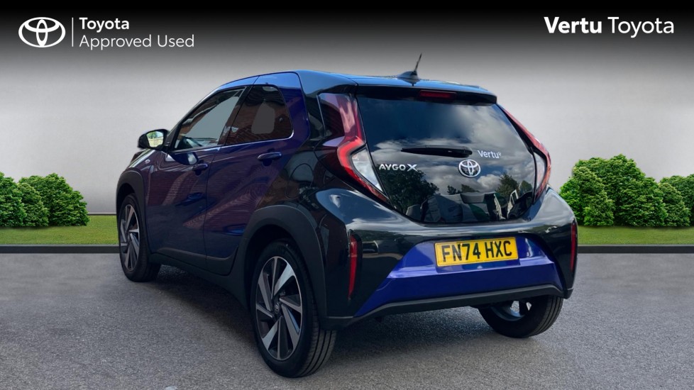 Toyota Aygo X 1.0 VVT-i Edge 5dr Petrol Hatchback - Image 4