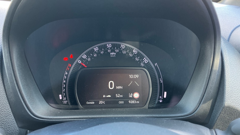 Toyota Aygo X 1.0 VVT-i Edge 5dr Petrol Hatchback - Image 11