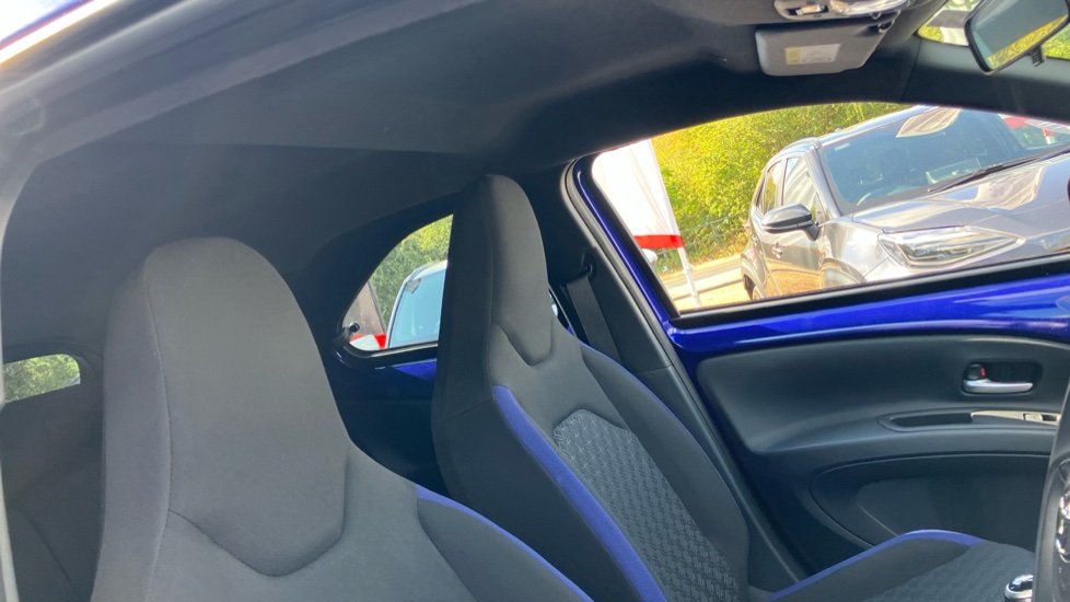 Toyota Aygo X 1.0 VVT-i Edge 5dr Petrol Hatchback - Image 19