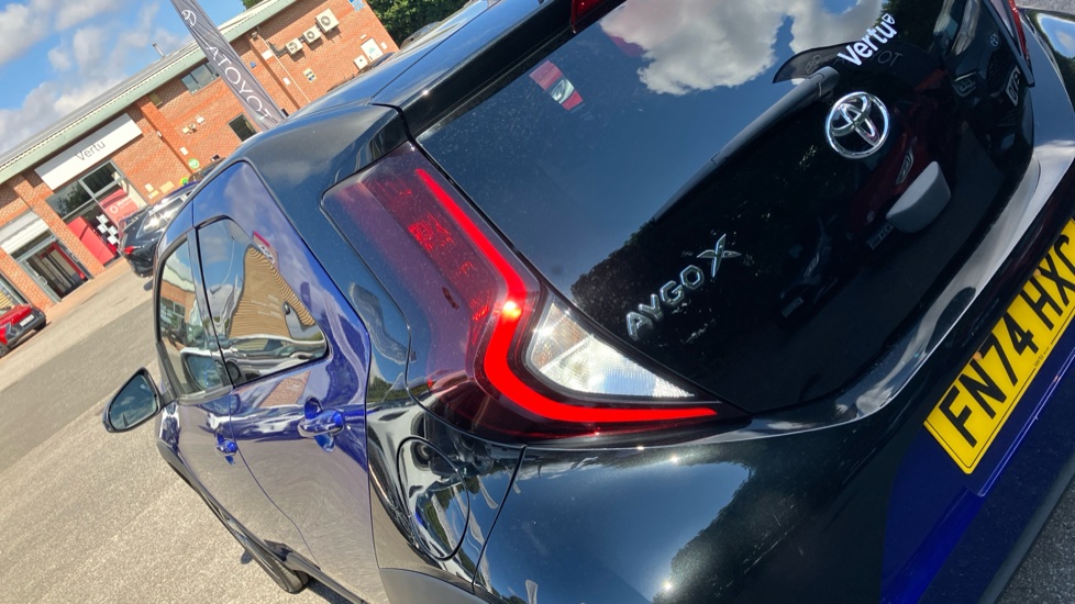 Toyota Aygo X 1.0 VVT-i Edge 5dr Petrol Hatchback - Image 21