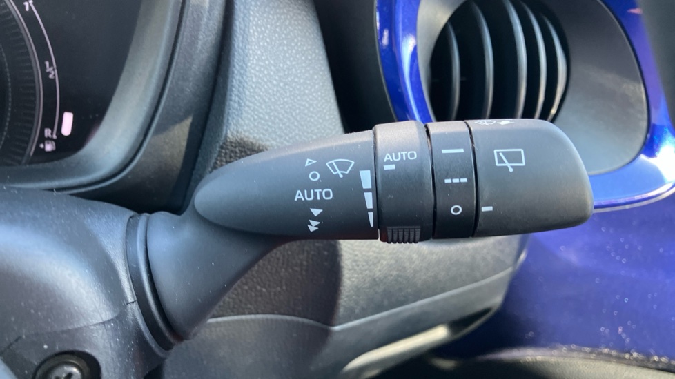 Toyota Aygo X 1.0 VVT-i Edge 5dr Petrol Hatchback - Image 36