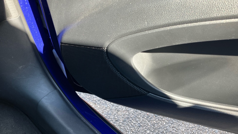 Toyota Aygo X 1.0 VVT-i Edge 5dr Petrol Hatchback - Image 39