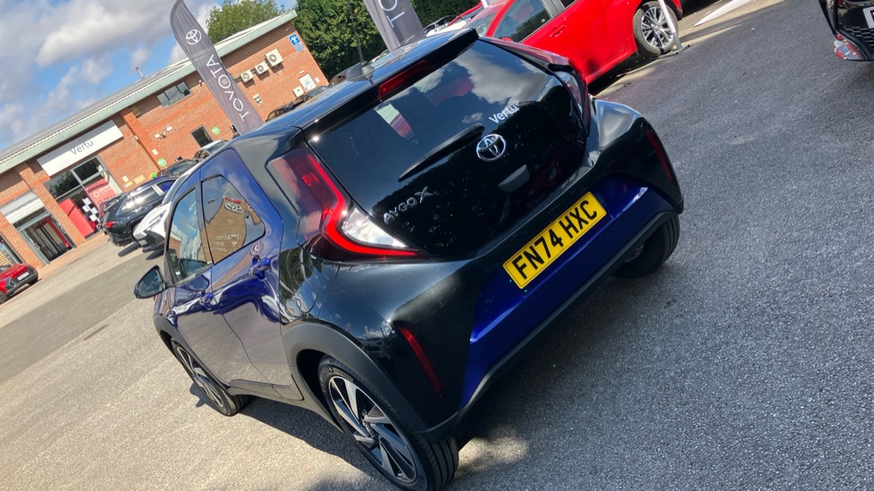 Toyota Aygo X 1.0 VVT-i Edge 5dr Petrol Hatchback - Image 51