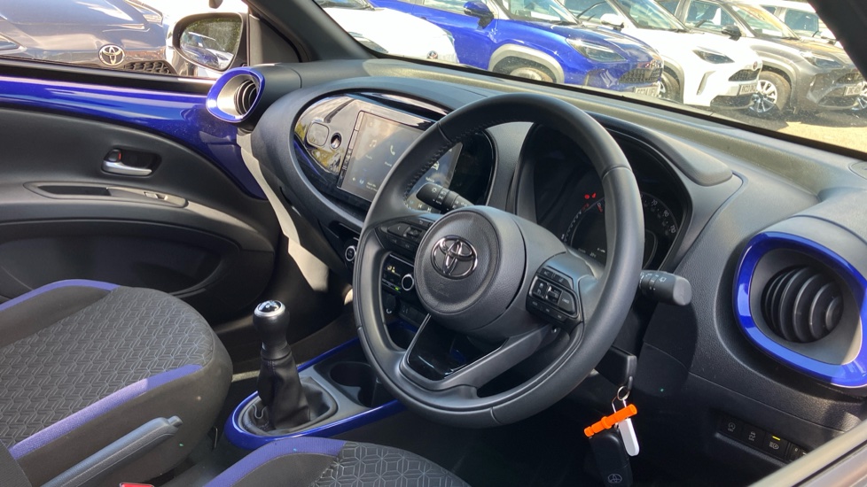 Toyota Aygo X 1.0 VVT-i Edge 5dr Petrol Hatchback - Image 57
