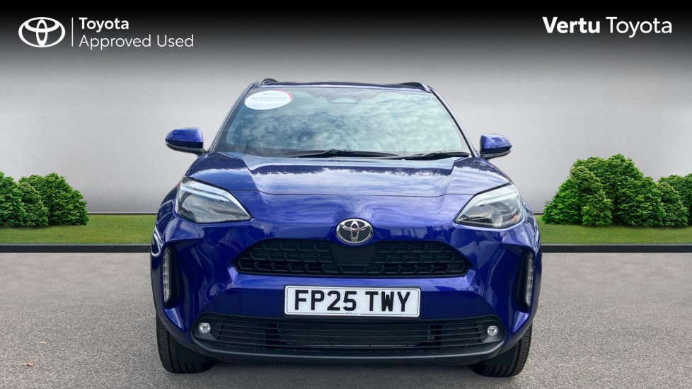Toyota Yaris Cross 1.5 Hybrid Design 5dr CVT Hybrid Estate - Image 22
