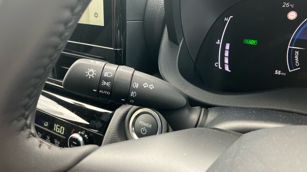 Toyota Yaris Cross 1.5 Hybrid Design 5dr CVT Hybrid Estate - Image 35
