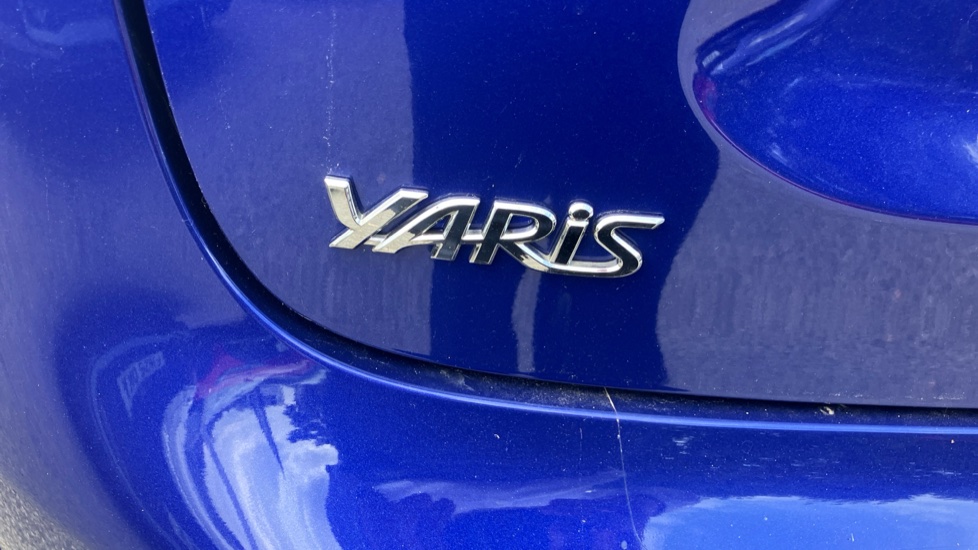 Toyota Yaris Cross 1.5 Hybrid Design 5dr CVT Hybrid Estate - Image 58